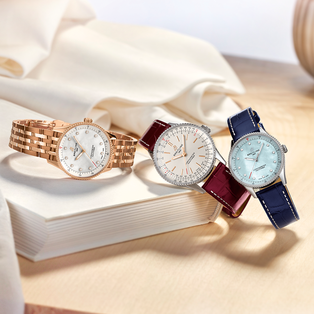 BRT Navitimer Quartz 32mm Watch with Blue Leather Strap